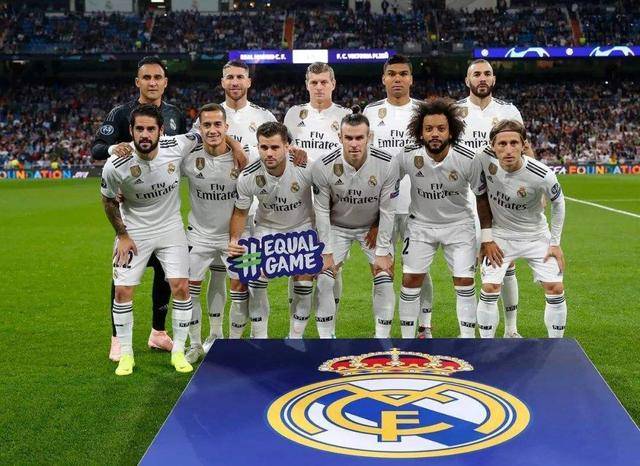 解析圣地亚哥教士的农场深度与引援平衡